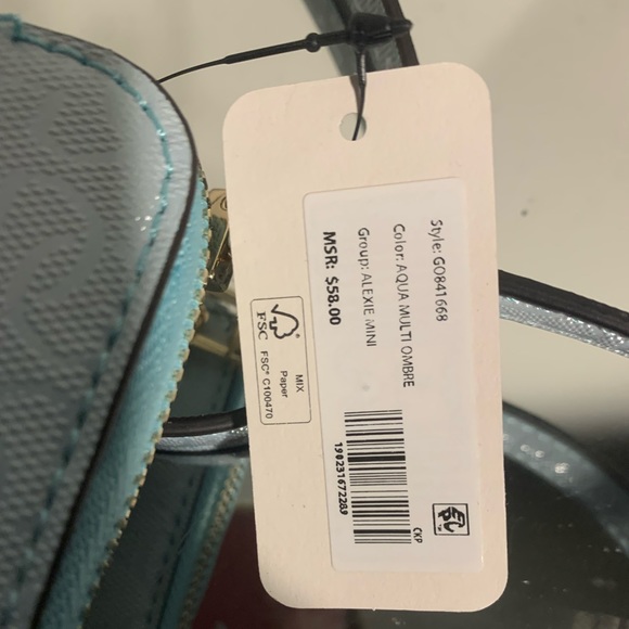 Guess Mini Crossbody - Picture 10 of 14